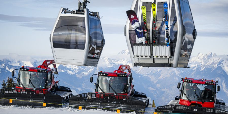 Die Schweizer Seilbahnen haben in der Wintersaison 2025/26 bis Ende März weniger Gäste verzeichnet als im Vorjahr. Dabei fiel insbesondere der März schwächer aus. (Archivbild)