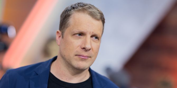 Oliver Pocher Security