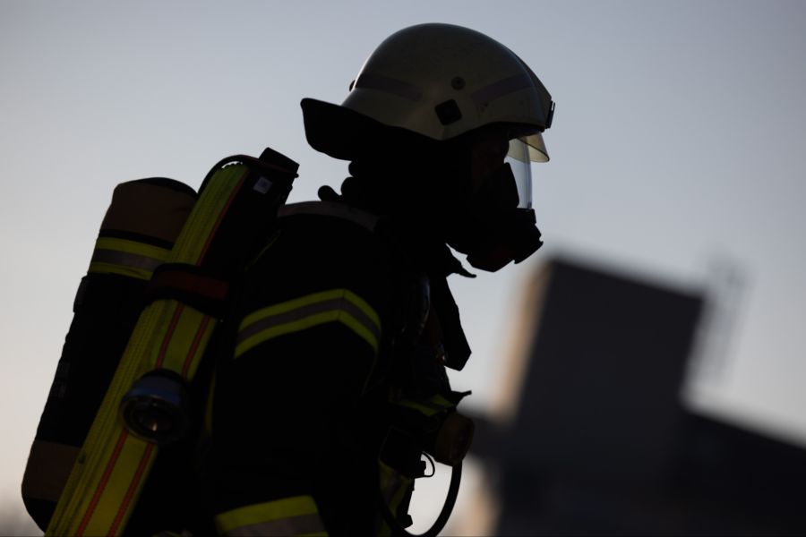 Die Drohne ist für grosse und komplexe Bauten vorgesehen, wo das Absuchen nach Menschen besonders gefährlich ist. (Symbolbild)
