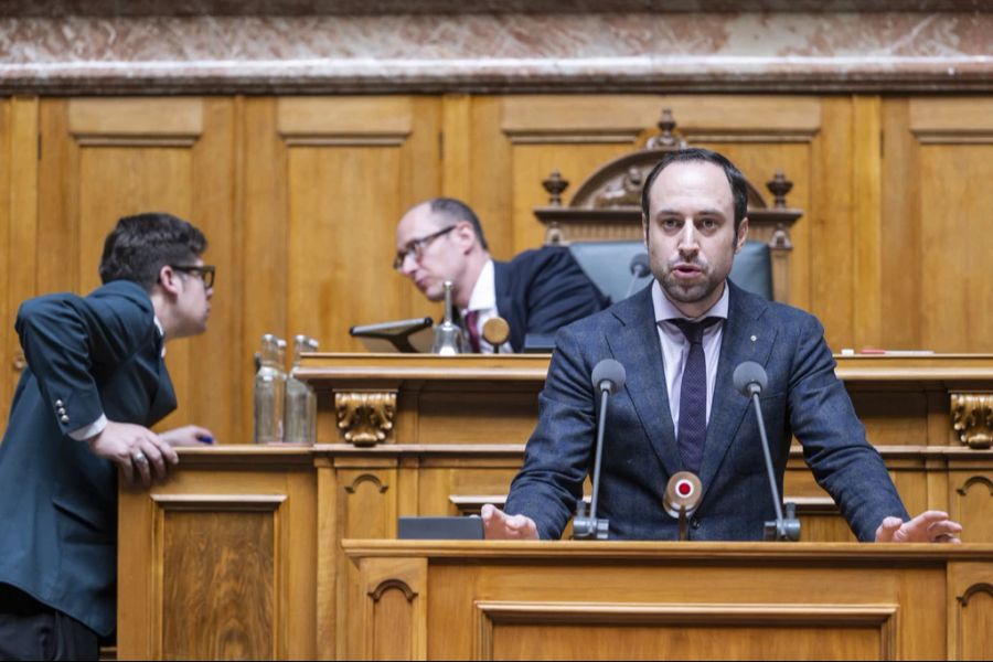 Aber auch FDP-Nationalrat Christian Wasserfallen hält nichts davon.