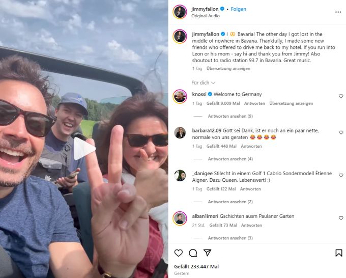 Jimmy Fallon sing in einem Cabrio in Bayern Queen-Songs. jimmy fallon bayern