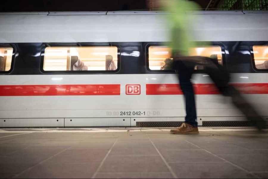 Die Deutsche Bahn ist berühmt-berüchtigt für ihre vielen Verspätungen.