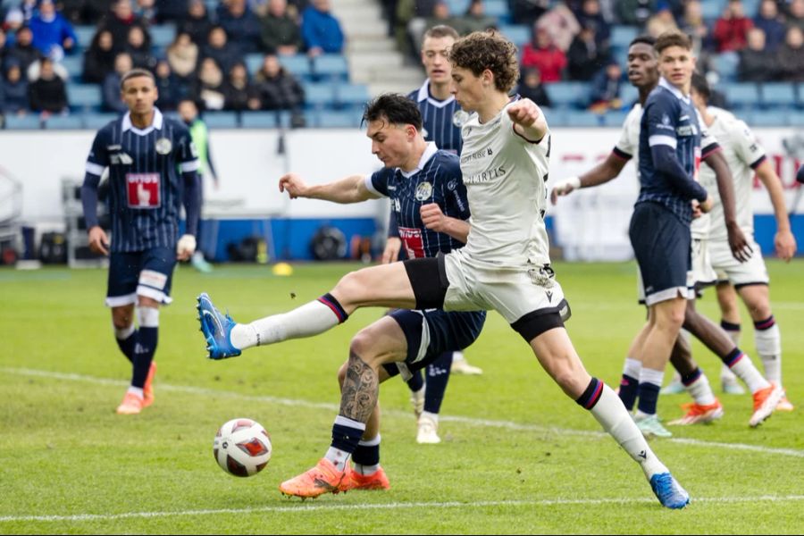 In der zweiten Halbzeit müssen die Bebbi in Luzern den 1:1-Ausgleich hinnehmen.