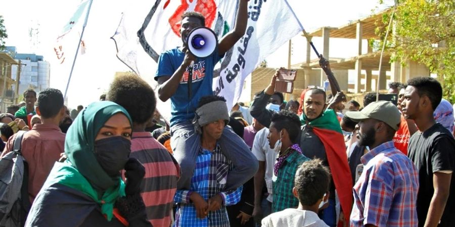 Demonstranten in Khartum