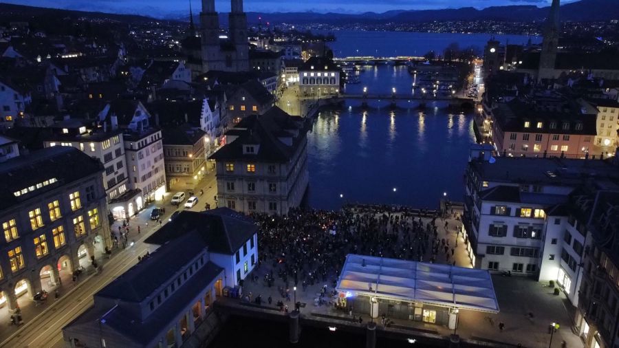 Drohnen-Aufnahme des Protests heute Donnerstag in Zürich.