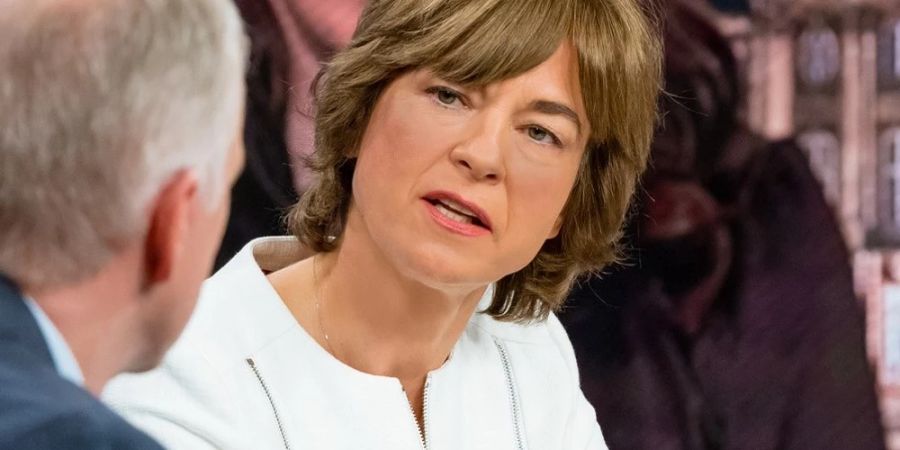 Maybrit Illner kann noch nicht durch ihre ZDF-Sendung führen.