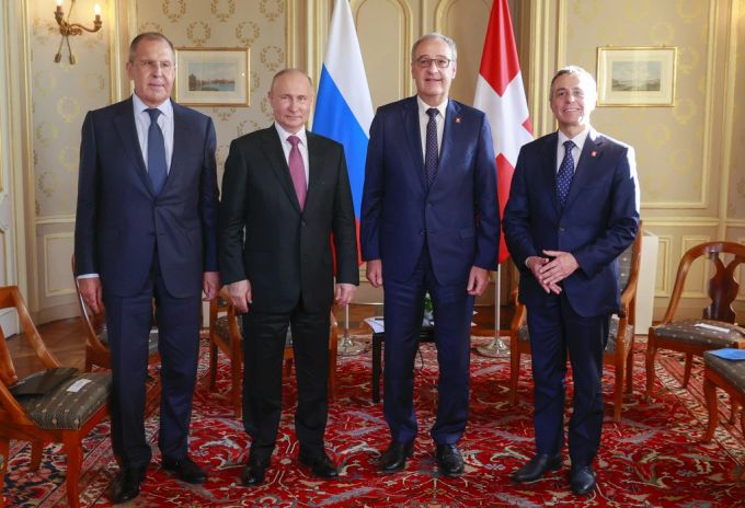 Treffen zwischen dem russischen Staatsoberhaupt Wladimir Putin und seinem Aussenminister Sergei Lawrow und dem (damals) Bundespräsidenten Guy Parmelin sowie Aussenminister Ignazio Cassis. Ignazio Cassis Wladimir Putin