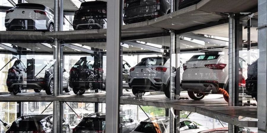 Die Volkswagen-Gruppe als Marktprimus lag mit 11,5 Prozent im Minus und kam auf 176.000 Neuzulassungen. Foto: Swen Pförtner/dpa