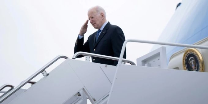 US-Präsident Joe Biden besteigt die Air force One. (Archivbild) Saudi-Arabien