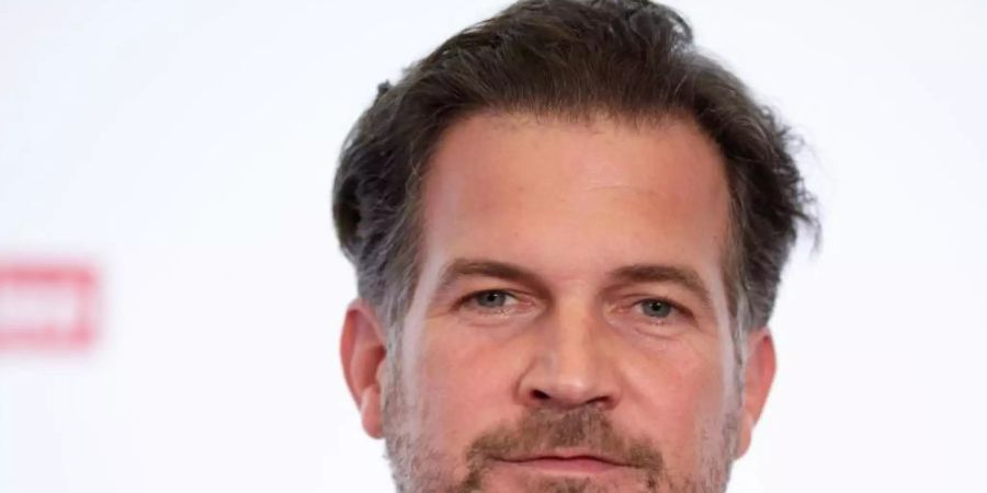 Simon Böer wird neuer Hauptdarsteller des RTL-Formats «Der Lehrer». Foto: Henning Kaiser/dpa