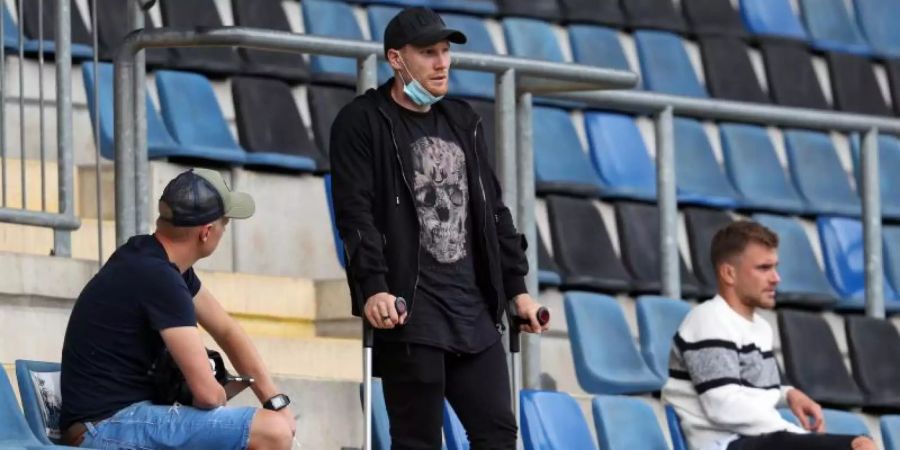 Der verletzte Andreas Voglsammer (M) fährt nicht ins Trainingslager und setzt seine Reha in Bielefeld fort. Foto: Friso Gentsch/dpa