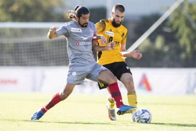 Captain Davide Callà im Duell um den Ball. FC Basel