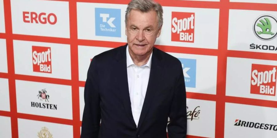 Der frühere Meistertrainer Ottmar Hitzfeld erwartet in der anstehenden Bundesliga-Saison ein enges Rennen um den Titel. Foto: picture alliance / Axel Heimken/dpa