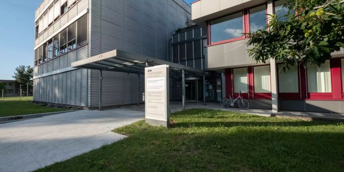 Die ETH Schwerzenbach. Die ETH Schwerzenbach.