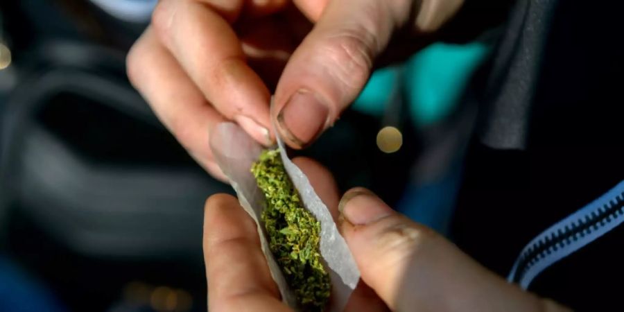 Zigarette mit Cannabis