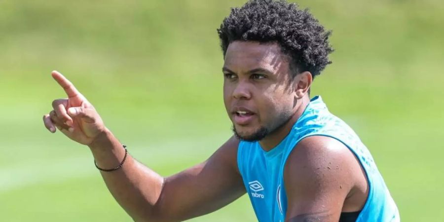Wechselt angeblich vom FC Schalke 04 nach Italien zu Juventus Turin: Weston McKennie. Foto: Tim Rehbein/dpa