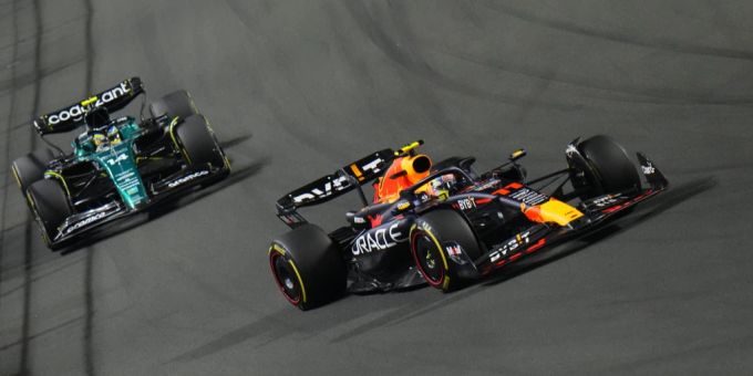 Alonso bestraft! - Perez führt Red-Bull-Doppelsieg in Saudi-Arabien an