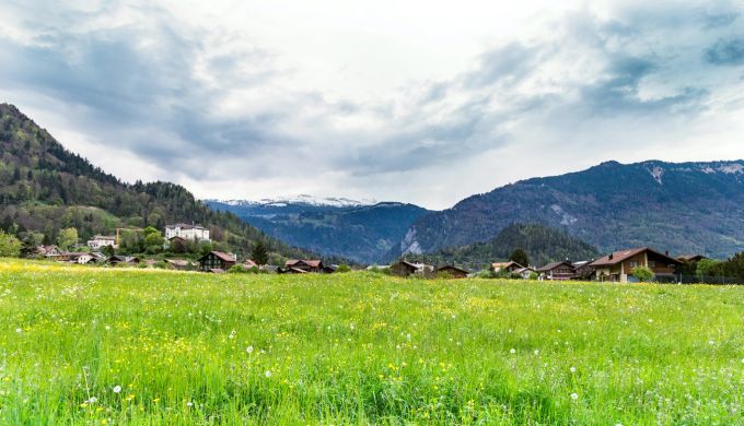 Neubürger identifizieren sich immer weniger mit dem Dorf und fehlen auf Veranstaltungen oder Feiern. Neubürger Dorf