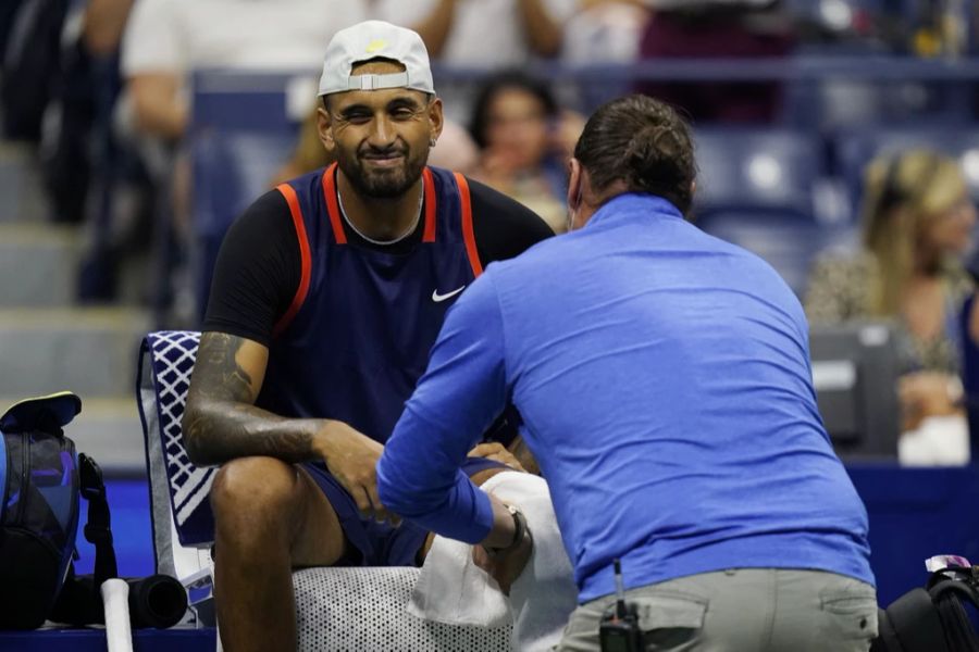 Nick Kyrgios ist im US-Open-Viertelfinal nicht in Bestform.