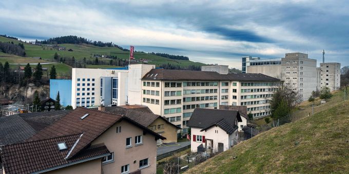 Die Gemeinde Entlebuch. Im Hintergrund die SVZ Schweizer Versandzentrum AG und der Businesspark Äntlebuch. Die Gemeinde Entlebuch. Im Hintergrund die SVZ Schweizer Versandzentrum AG und der Businesspark Äntlebuch.