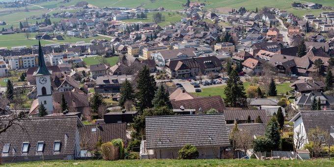 Blick auf Grosshöchstetten in Richtung Konolfingen. Blick auf Grosshöchstetten in Richtung Konolfingen.