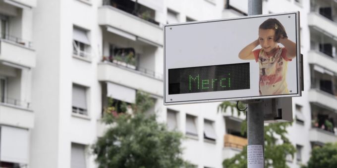 Ein Radargerät zur Bekämpfung der Lärmbelästigung durch laute Autos und andere Fahrzeuge wurde in Genf getestet. Radar