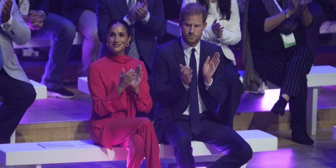 Bei Verleihung - Platz neben Harry & Meghan kostet eine Million Franken