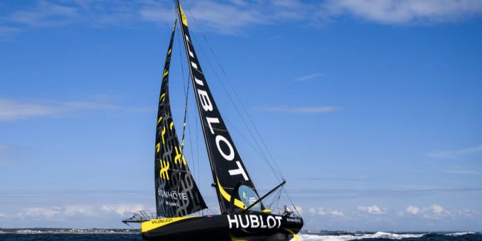Segler stirbt fast nach Unfall an Route du Rhum. route du rhum