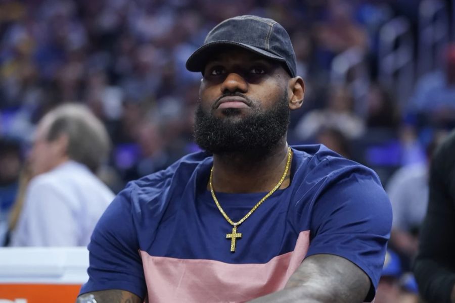 LeBron James zeigt sich geschockt vom Schulmassaker in Texas.