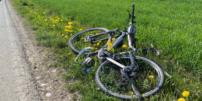 Auf diesem E-Bike war der Verunfallte unterwegs. Oberlunkhofen E-Bike-Fahrer Unfall