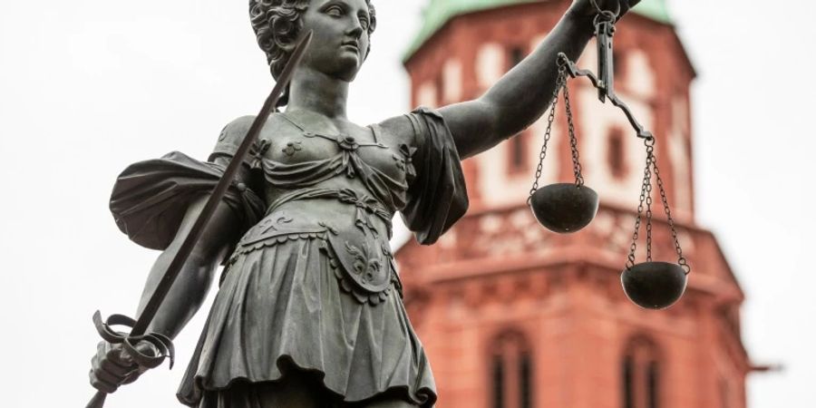 Skulptur von Justitia