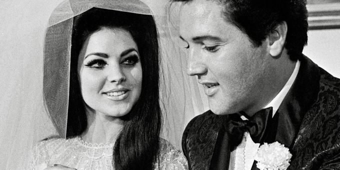 Priscilla und Elvis Presley heirateten 1967 in Las Vegas. Priscilla und Elvis Presley heirateten 1967 in Las Vegas.