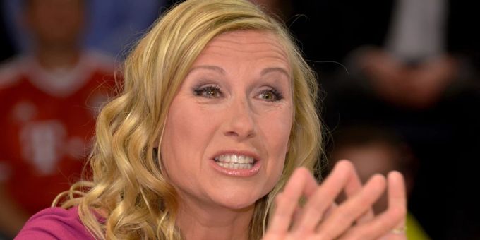 Andrea Kiewel musste ihr Publikum im ZDF-Fernsehgarten enttäuschen ZDF-Fernsehgarten