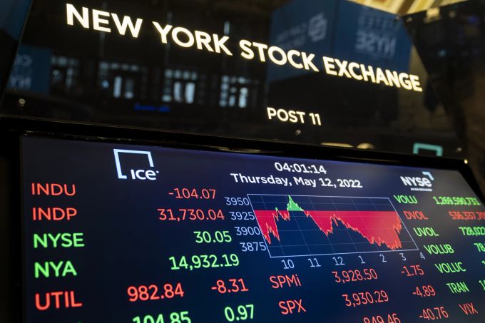 Auf den Bildschirmen der New Yorker Börse werden am Donnerstag, 12. Mai 2022, in New York die Ergebnisse des letzten Handelstages angezeigt. Financial Markets