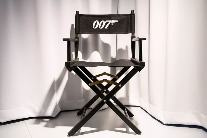 Ein Regiestuhl am «James Bond»-Filmset. James Bond