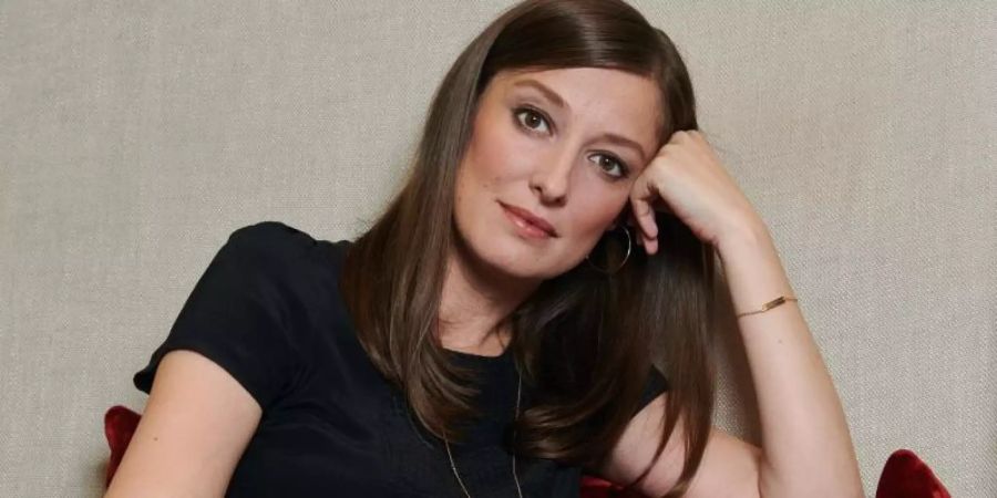 Die Schauspielerin Alexandra Maria Lara liest in der Freizeit gerne Krimiromane. Foto: Annette Riedl