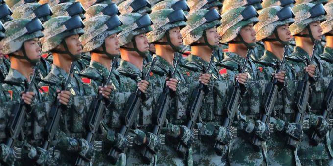Chinesische Soldaten bei einer Militär-Parade. china
