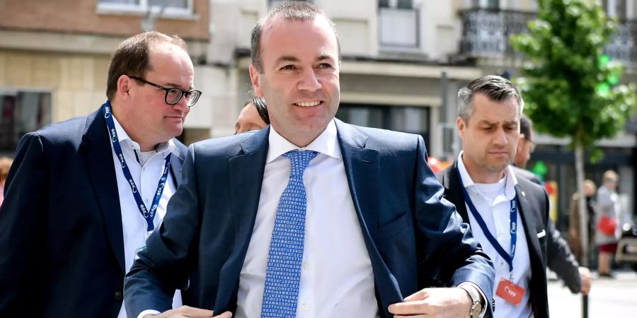 Manfred Weber (EVP, Deutschland): Weber gilt als Spitzenkandidat der grössten Fraktion EVP als Kronfavorit auf das Amt. Seine EVP hat jedoch bei den Wahlen herbe Verluste einstecken müssen.