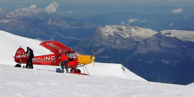 Zwei Schweizer landeten ihr Kleinflugzeug am Mont Blanc. Die örtlichen Behörden sind empört. Mont Blanc