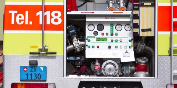 Ein Feuerwehrwagen der Feuerwehr in Winterthur. Winterthur Feuerwehr