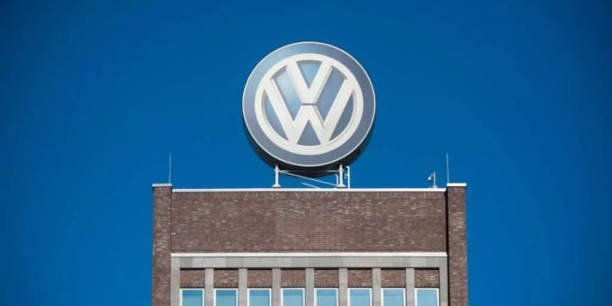 Das Logo von Volkswagen. Volkswagen