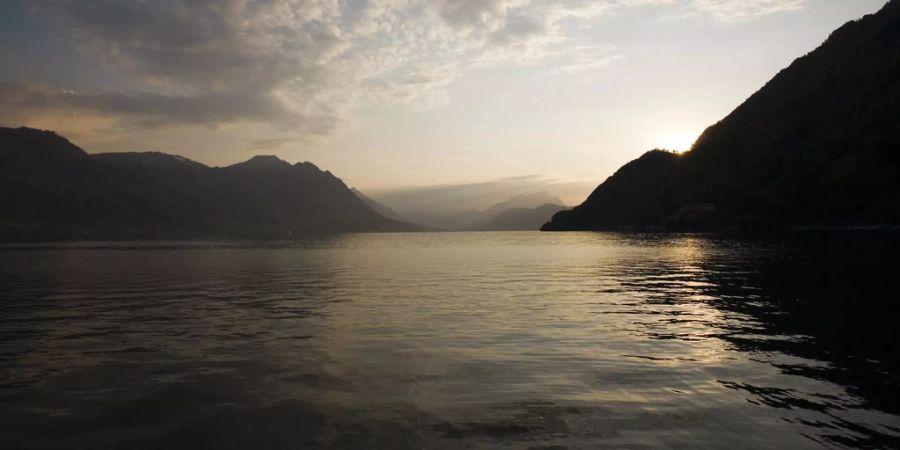 Vor etwas mehr als zehn Jahren wurde in Stansstad NW im Vierwaldstättersee die Leiche einer Frau gefunden. (Archivbild)