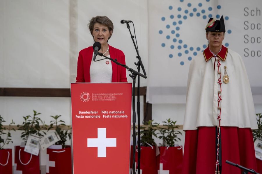 Bundespräsidentin Simonetta Sommaruga bei ihrer Rede während der Bundesfeier auf dem Rütli, am 1. August 2020.