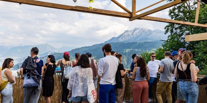 Es steht ein abwechslungsreiches Festivalerlebnis auf dem Sonnenberg in Kriens bevor.