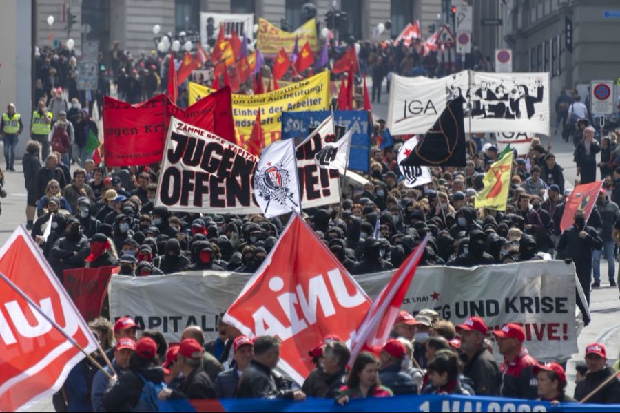 1. Mai Feiertag streichen