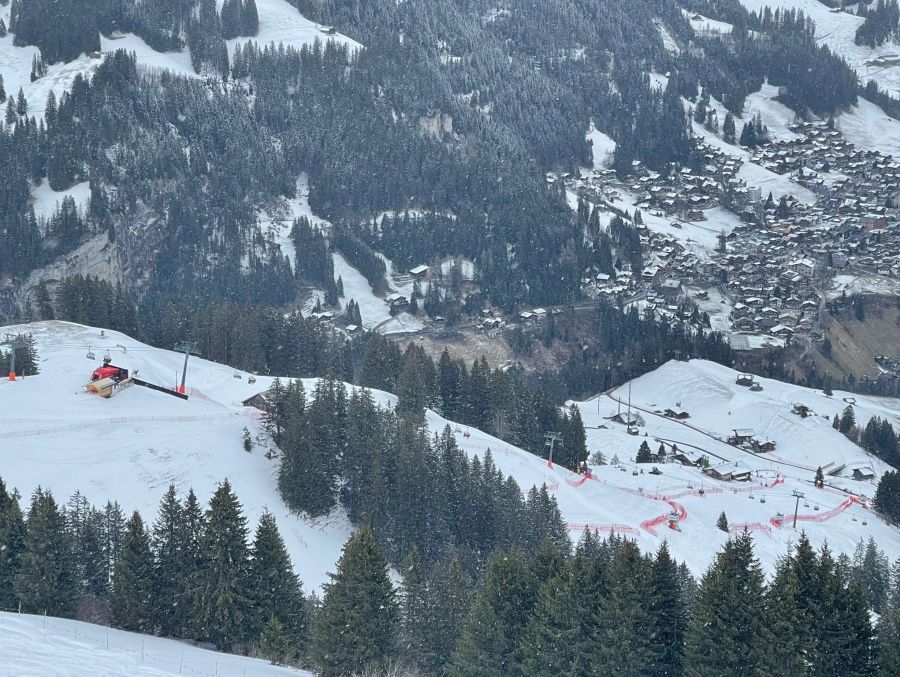 Die Weltcup-Piste am Chuenisbärgli von oben.