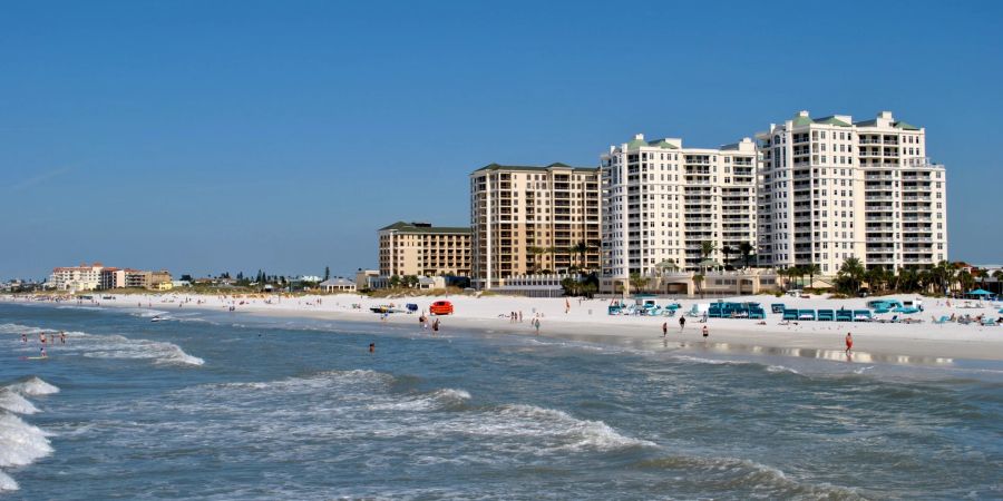 Der Clearwater Beach in Florida zieht viele Touristen an.