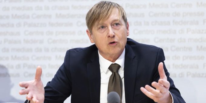 Preisüberwacher Stefan Meierhans spürt die Sorgen der Bevölkerung angesichts der Teuerung: 2023 seien erneut mehr Meldungen eingegangen. Meierhans Preisüberwacher Sorgen Teuerung