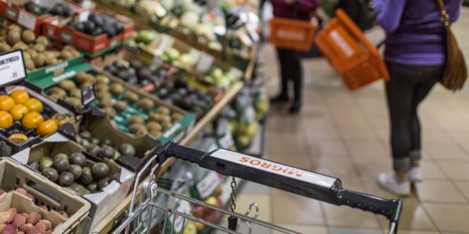 Nau.ch-Leser beklagen sich über verschimmelte Früchte bei Migros. Migros