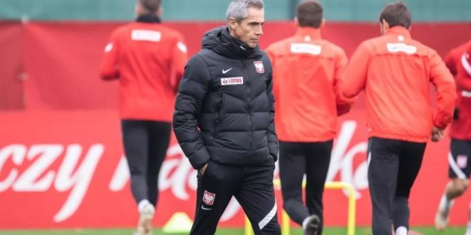 Will als Trainer der polnischen Nationalmannschaft zurücktreten: Paulo Sousa. Foto: Mikolaj Barbanell/SOPA Images via ZUMA Press Wire/dpa Will als Trainer der polnischen Nationalmannschaft zurücktreten: Paulo Sousa. Foto: Mikolaj Barbanell/SOPA Images via ZUMA Press Wire/dpa